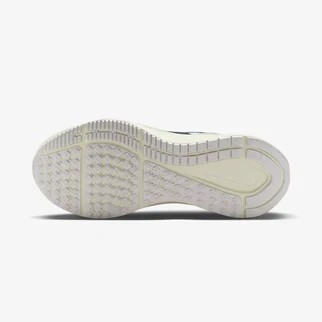Structure 25 Road Running Shoes