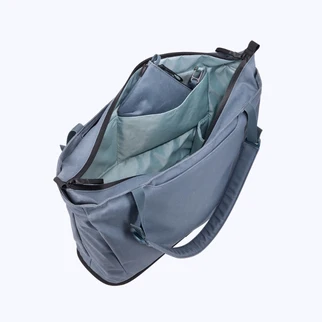 Thule Aion tote bag (23L).