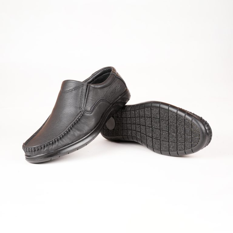 Run Shoes Black Leather Slip-on Loafers for Men (3041)