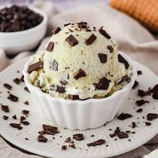 chocolate chip ice cream 4ltr