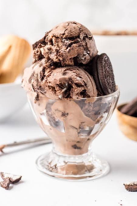Chocolate ice cream 4 ltr