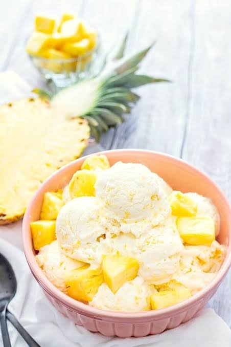 pineapple ice cream 4ltr