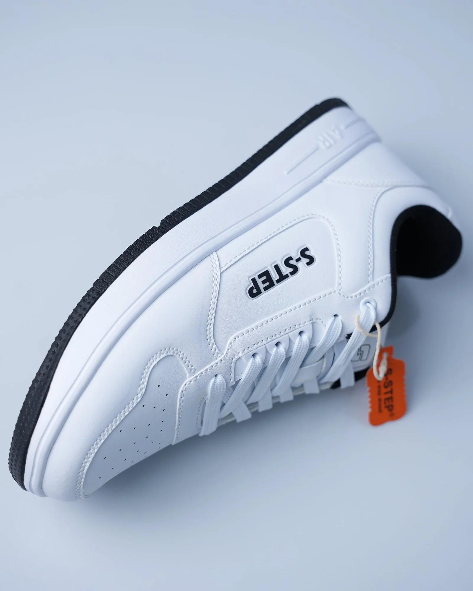 S-STEP Classic Low-Top Casual Sneakers GS174