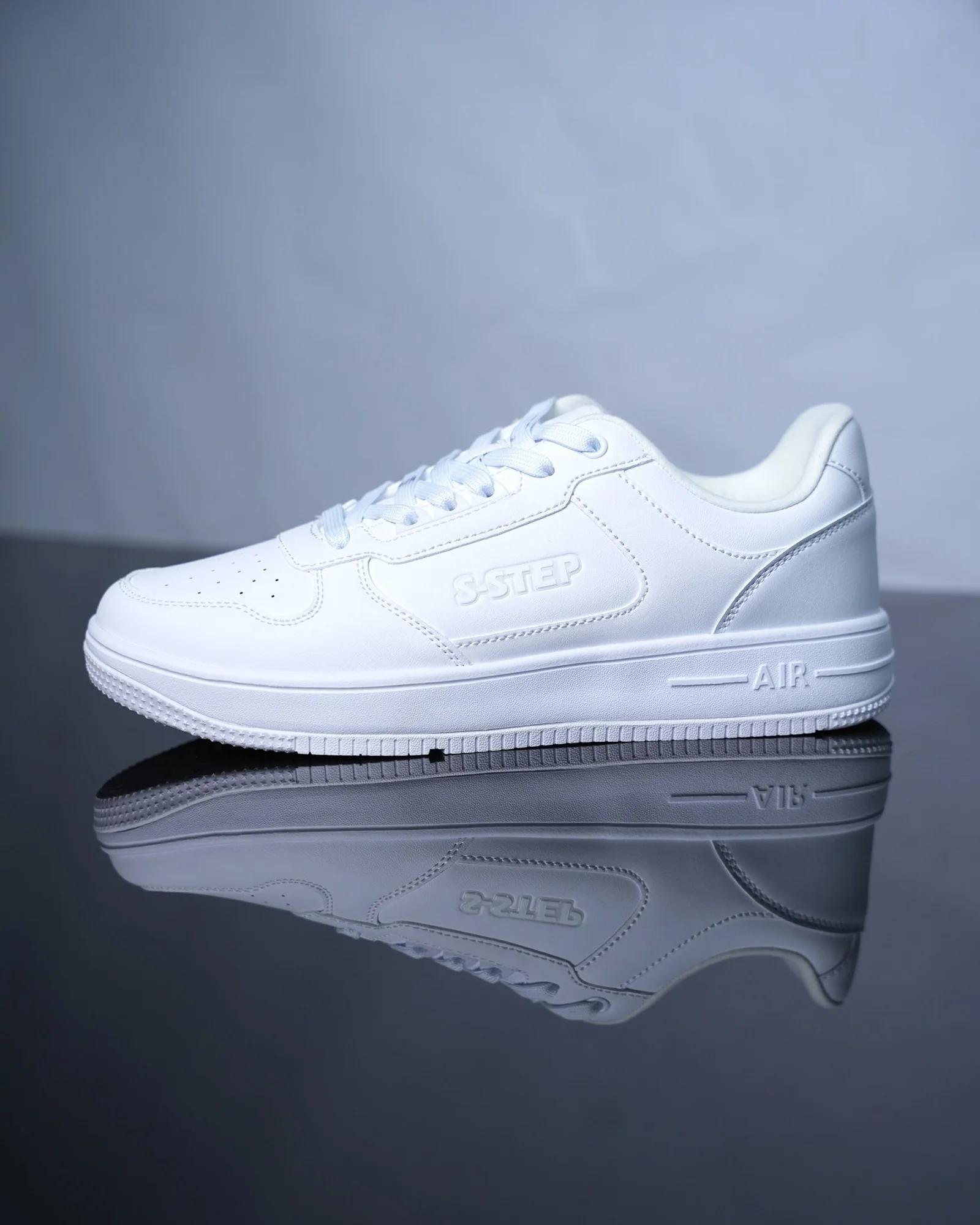 S-STEP Classic Low-Top Casual Sneakers GS174