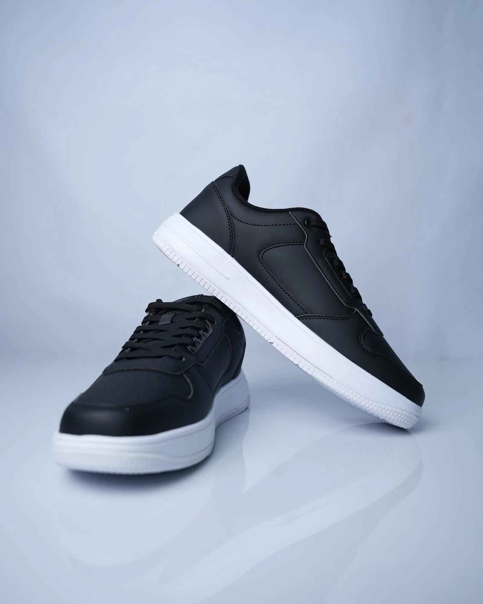 S-STEP Classic Low-Top Casual Sneakers GS174