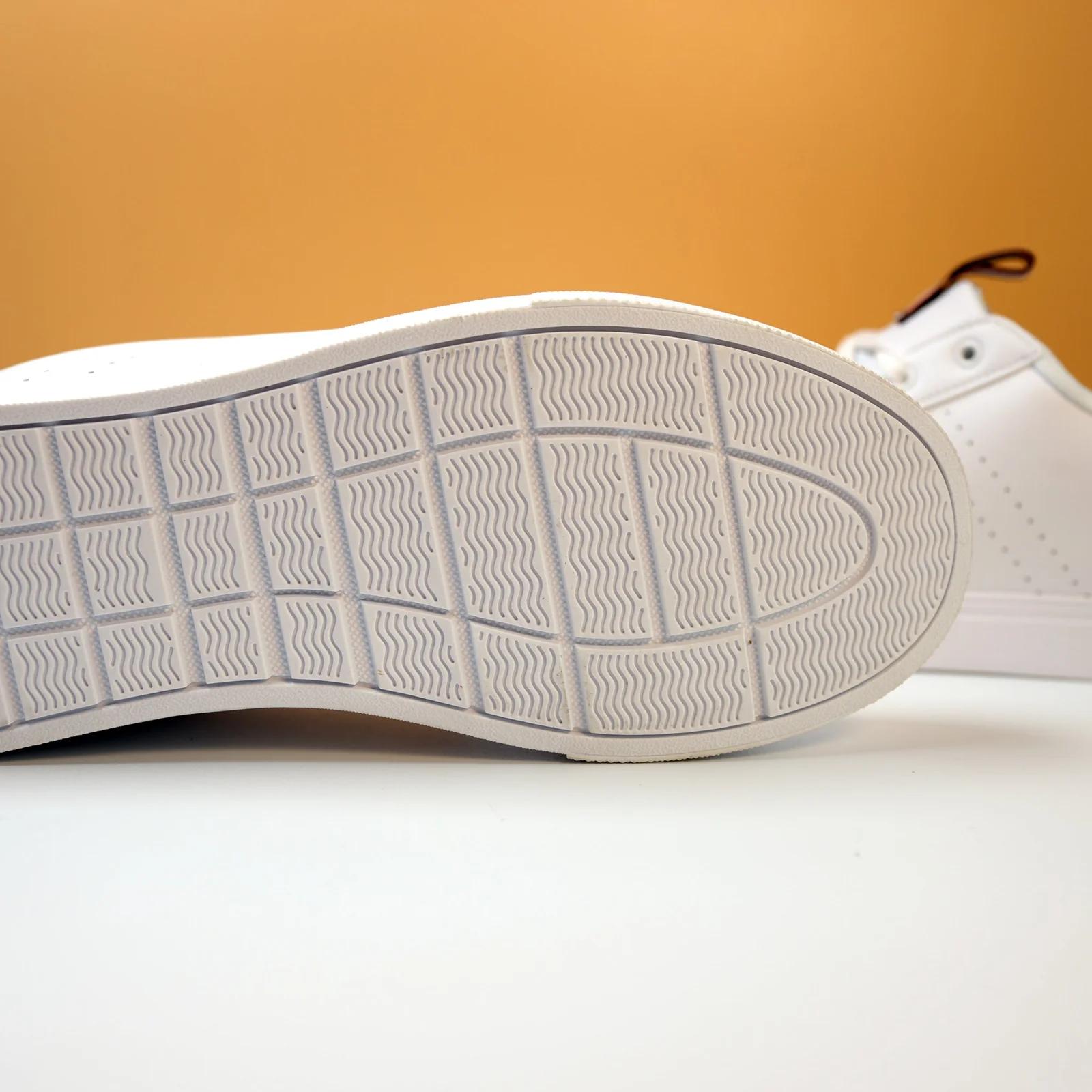 Tommy Hilfiger Men's White Court Sneakers GS126