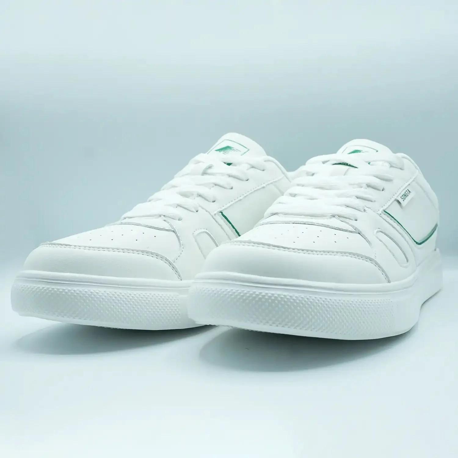 Sneakers with Tricolor Detail GS79